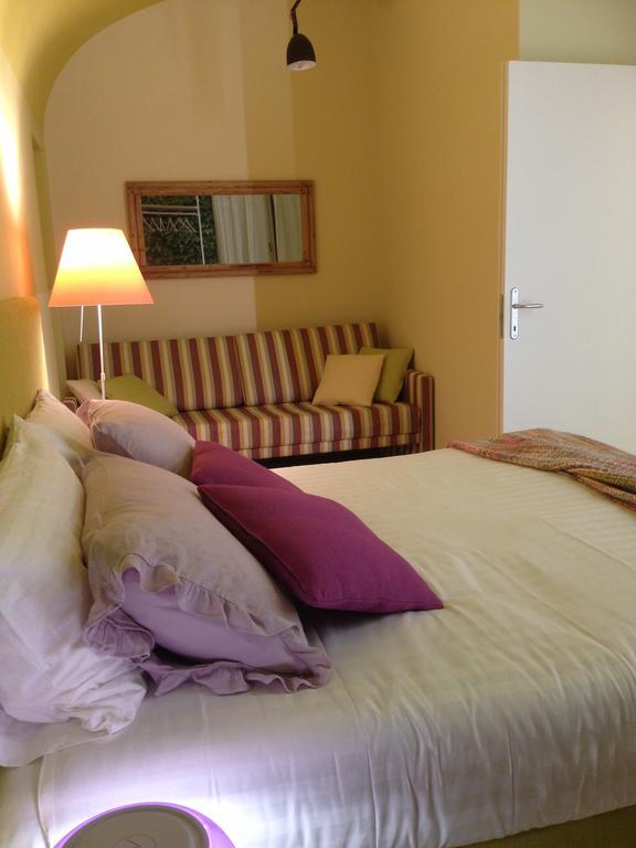 Wisteria Apartment *